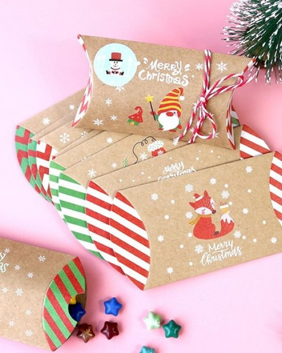 Pillow Shape Gift Boxes Christmas Candy Boxes Bag Kraft Paper Material Gift Box