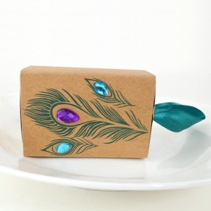 Kraft Paper Candy Gift Box Peacock Feather Candy Drawer Box Design for Party Ins