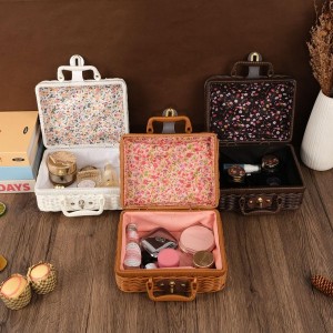 Vintage Rattan Storage Box | Elegant Gift Packaging for Weddings and Special Occasions