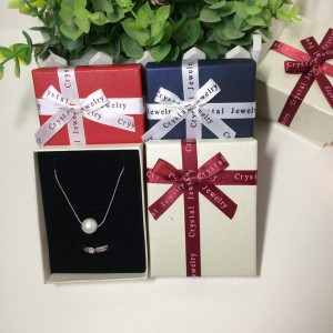 Elegant 7x9 Jewelry Gift Box – Premium Storage Case for Earrings, Pendants & Bracelets