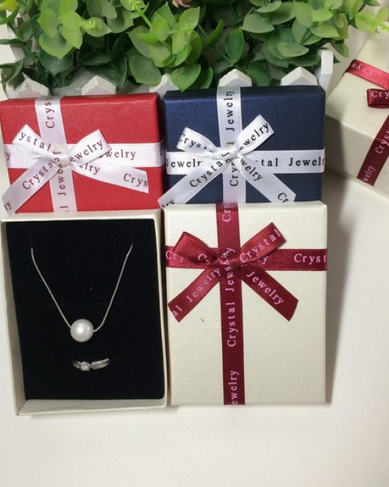 Elegant 7x9 Jewelry Gift Box – Premium Storage Case for Earrings, Pendants & Bracelets